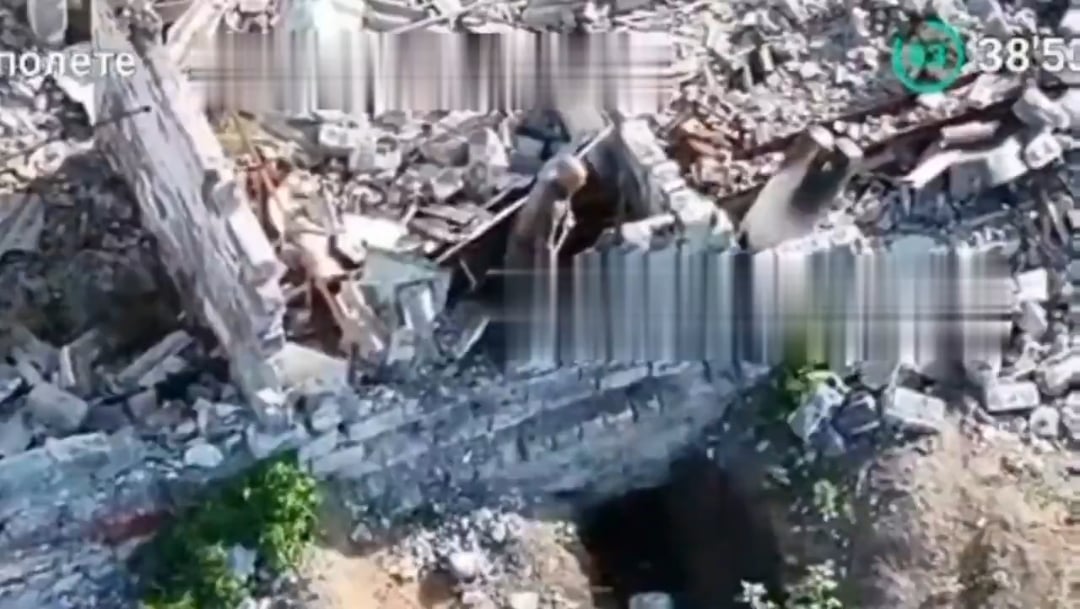 russian soldier is hit in the head by gunfire, supposedly from a Ukrainian sniper. Donetsk region, August 2025.