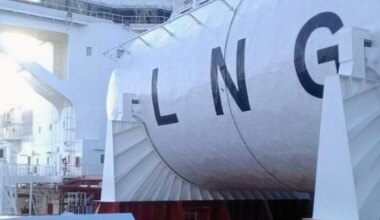 US natural gas prices edge up on higher demand, Freeport LNG's return