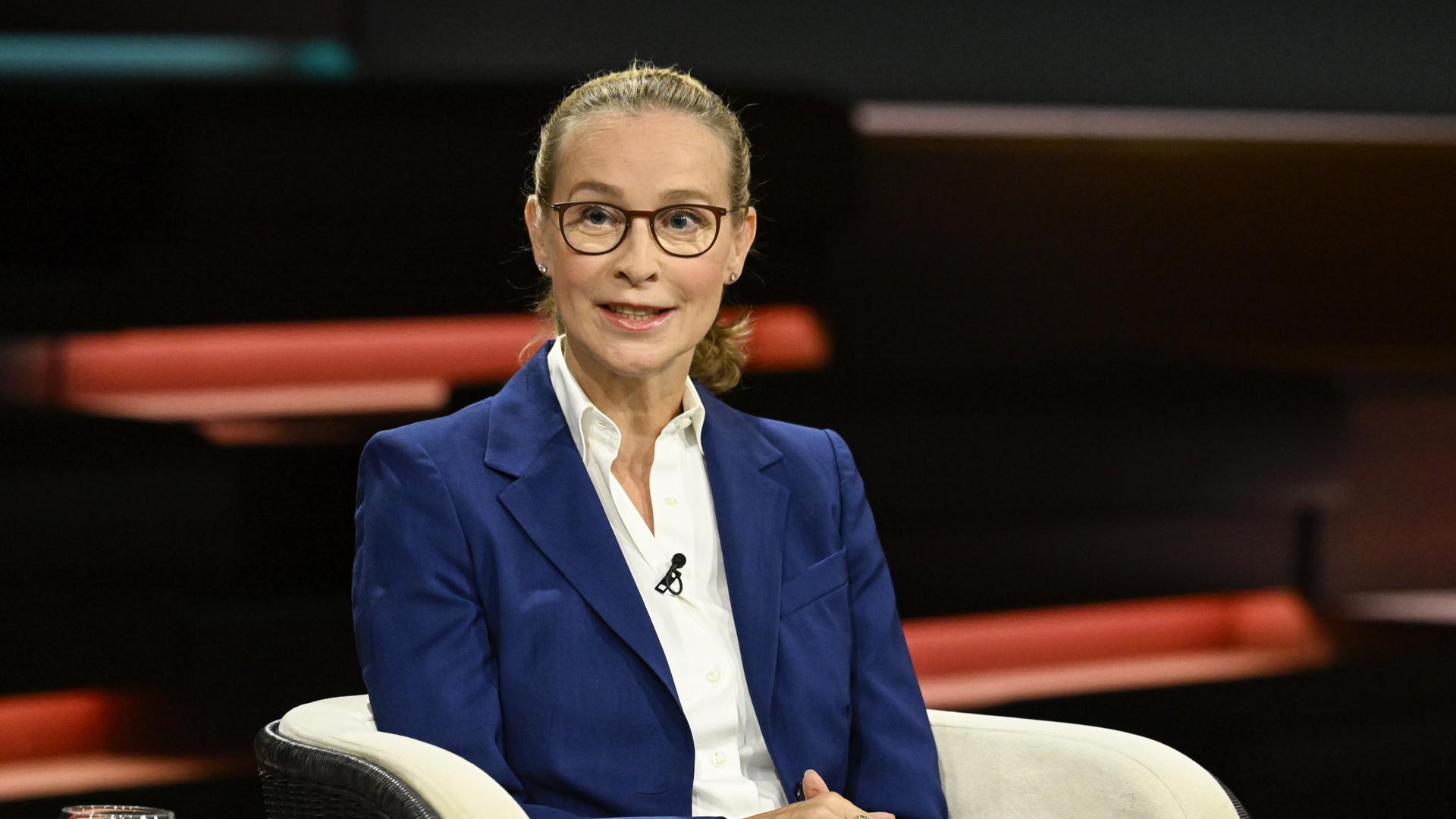 Prof. Frauke Brosius-Gersdorf spricht 2024 bei der TV-Sendung "Markus Lanz". Prof. Frauke Brosius-Gersdorf spricht 2024 bei der TV-Sendung "Markus Lanz".