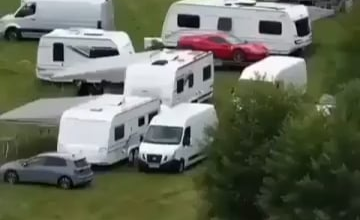 Need a Monday pick me up? Here is a bunch of Travellers getting evicted Fermanagh farmer style