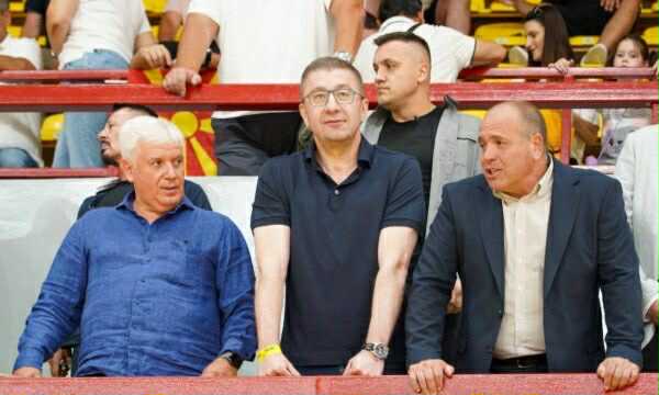 "Death to Albanians" chants at the Macedonia - Romania basketball match, Prime Minister Mickoski was also present in the hall