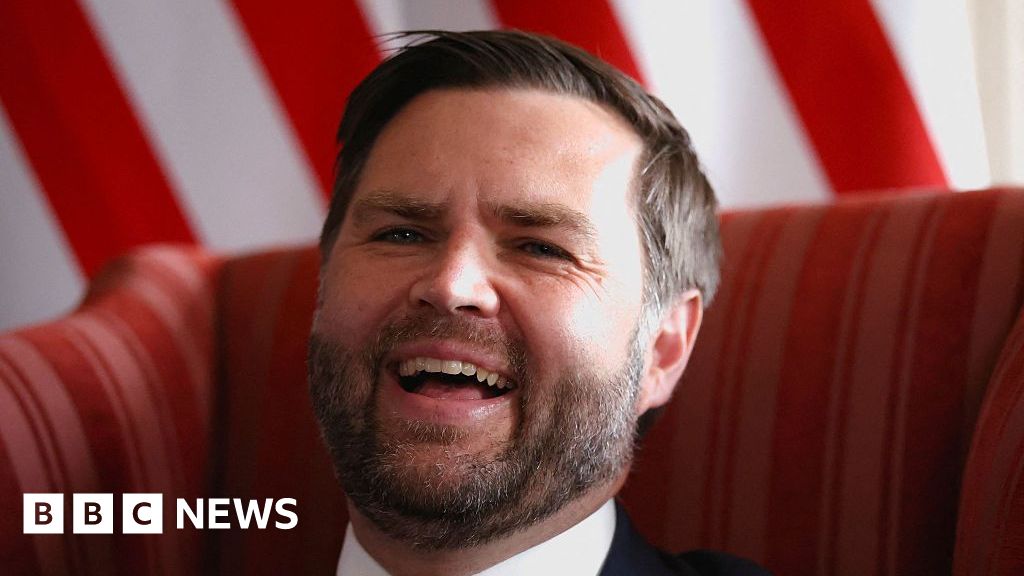 Folk musician Molly Davies backs out of gig for JD Vance