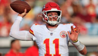 Vikings signing Carson Wentz, trading Sam Howell to Eagles, per sources: How it benefits both rosters