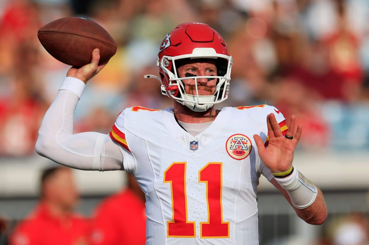Vikings signing Carson Wentz, trading Sam Howell to Eagles, per sources: How it benefits both rosters