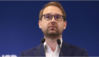 Dominic Fritz: USR, la fel ca 99,9% din populaţie, a ales să nu participe la funeraliile lui Iliescu