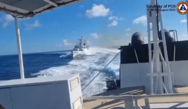 Longer video of the incident/fight between the Chinese Coast Guard, the PLA Navy destroyer 164, and the Philippine Coast Guard. The CCG 3104 ship was trying to attack the Philippine ship with a water cannon; while in pursuit, the Chinese ships made a navigational mistake and collided.