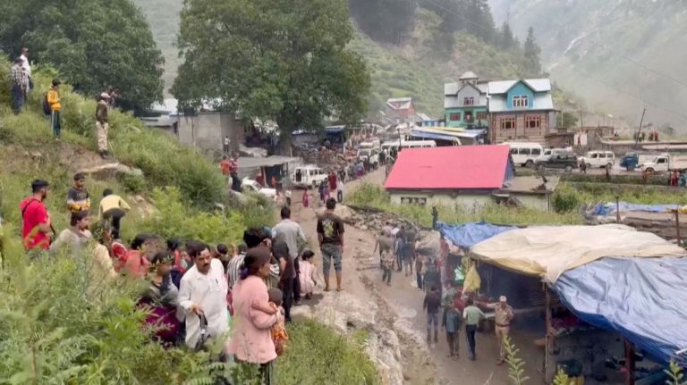Heavy rain in Pakistan, India-administered Kashmir and Nepal kills more than 400 people