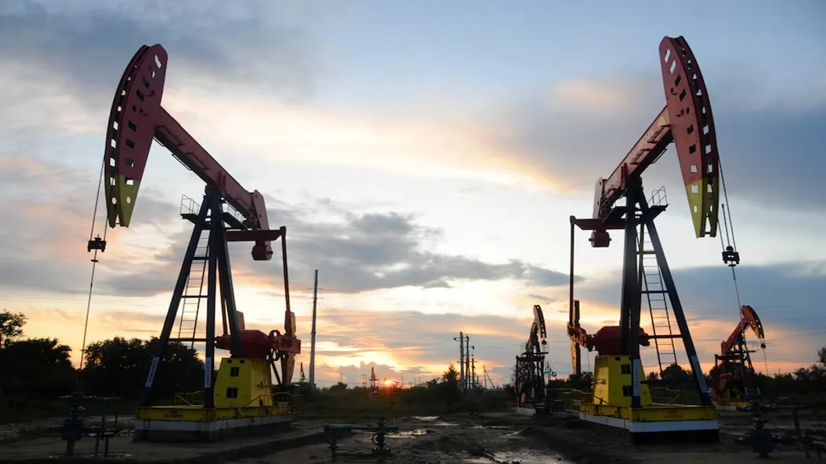 India's Petroleum Exports Fall Amid New EU Sanctions on Russian Oil. (Image Source: Reuters)
