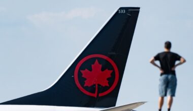 Air Canada flight attendants vote in favour of strike mandate