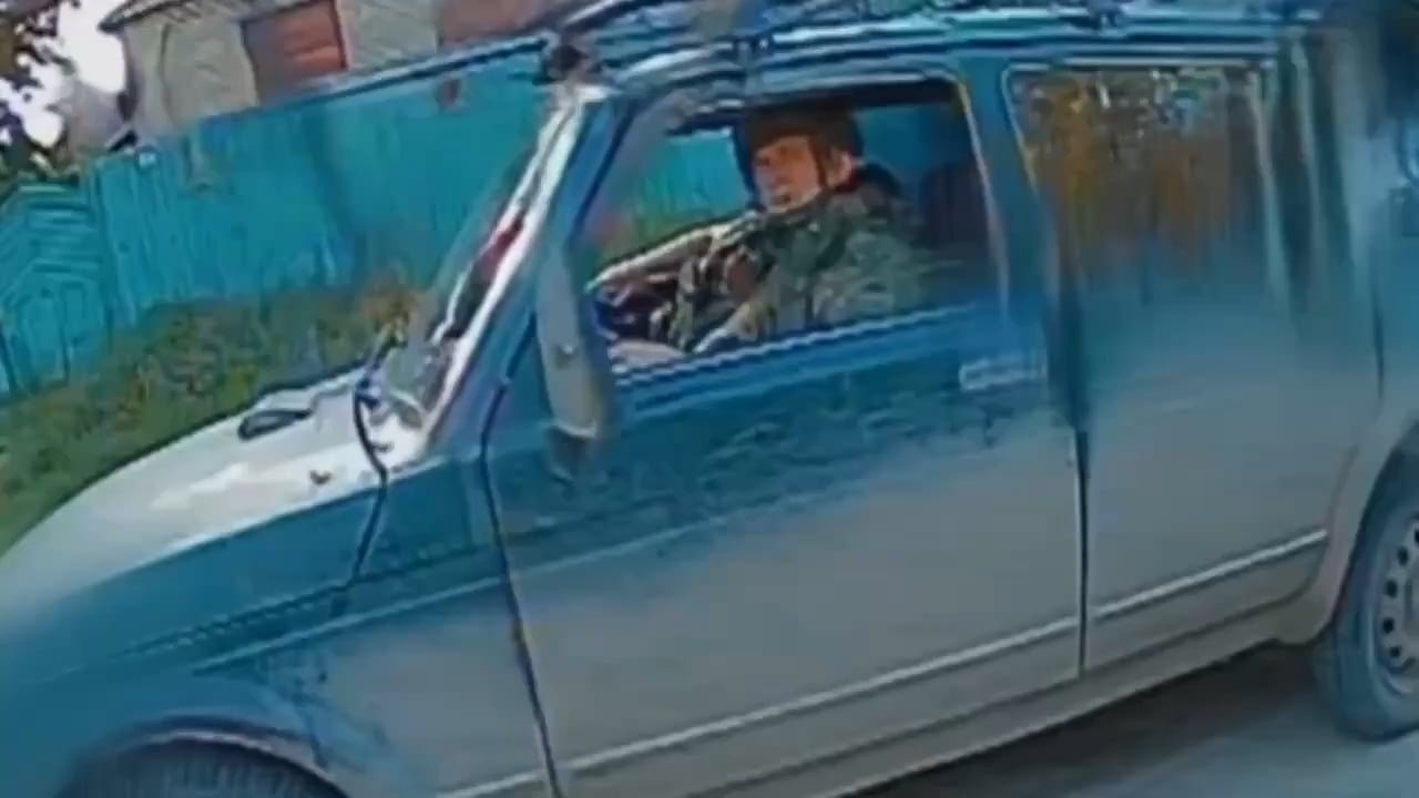Ukrainian fiber optic FPV drones hitting various Russian vehicles on the Lyman front (published on August 11, 2025 by SIGNUM Battalion)