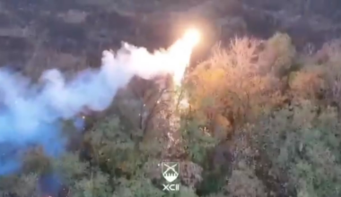 Ukrainian "Dragon-Drone" burns Russian position in the Kostyantynivka/Pokrovsk direction. 92nd Assault Brigade, Published 05.08.2025