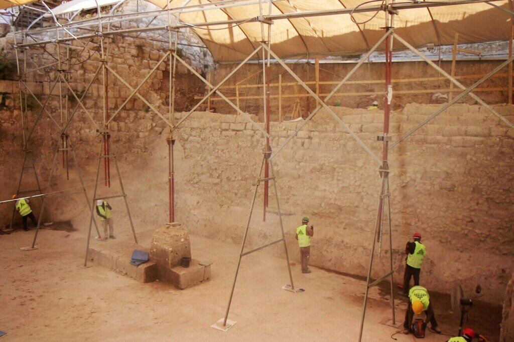 Massive 2,800-Year-Old Dam Discovered In Ancient Jerusalem