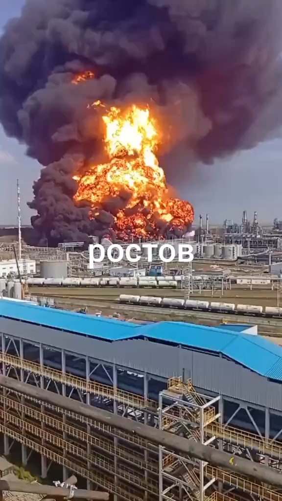 Novoshakhtinsk oil refinery, Russia: Day 4: fire out of control