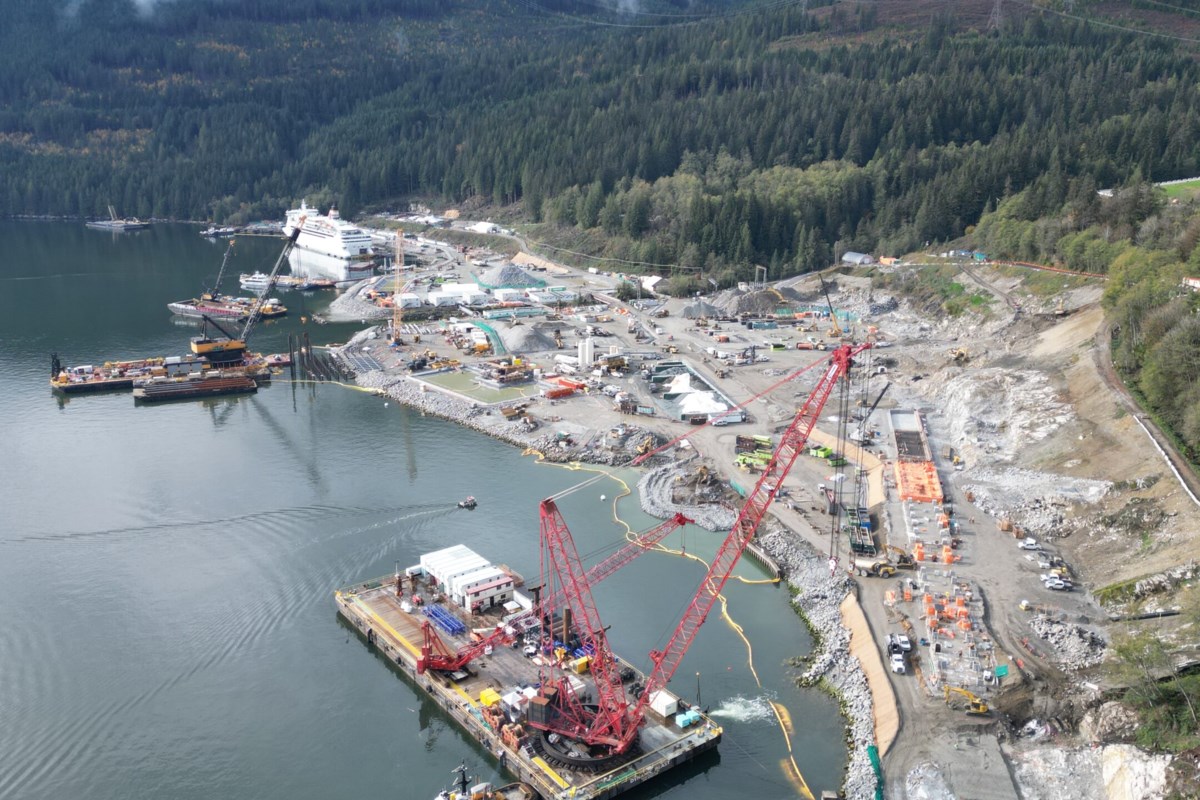 Editorial: Could the approval of the floatels mean unity?