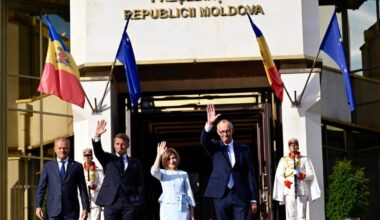 Leaders of France, Germany, and Poland travel to the Republic of Moldova to back pro-EU camp