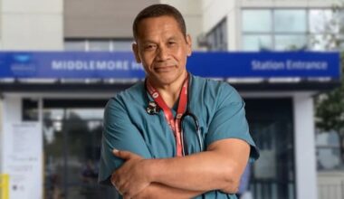 Why this Auckland doctor walks home in his scrubs