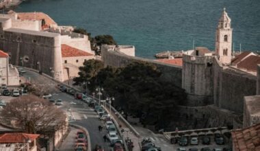 Dubrovnik leads call for tough new taxi laws to protect passengers