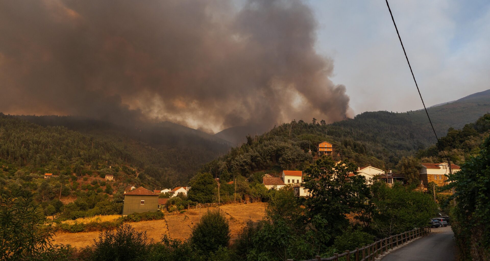 Advogados vão dar apoio jurídico gratuito a populações afetadas pelos incêndios