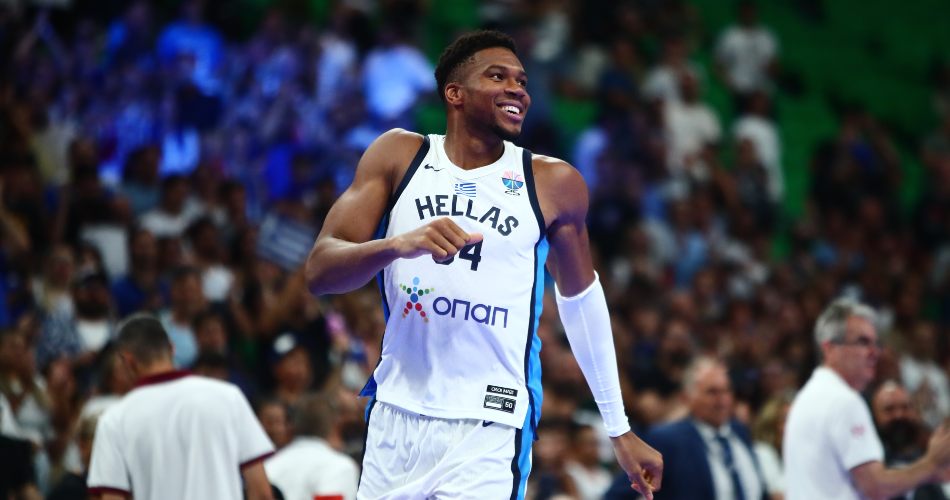 Giannis-Antetokounmpo-Greece-Latvia