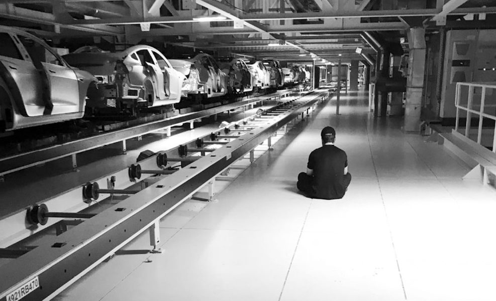 Elon Musk confirms he’s still in wartime CEO mode