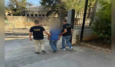 Νέα σύλληψη για εμπρησμό – Ένας 62χρονος κατηγορείται για τη φωτιά στον παράδρομο της Αττικής Οδού