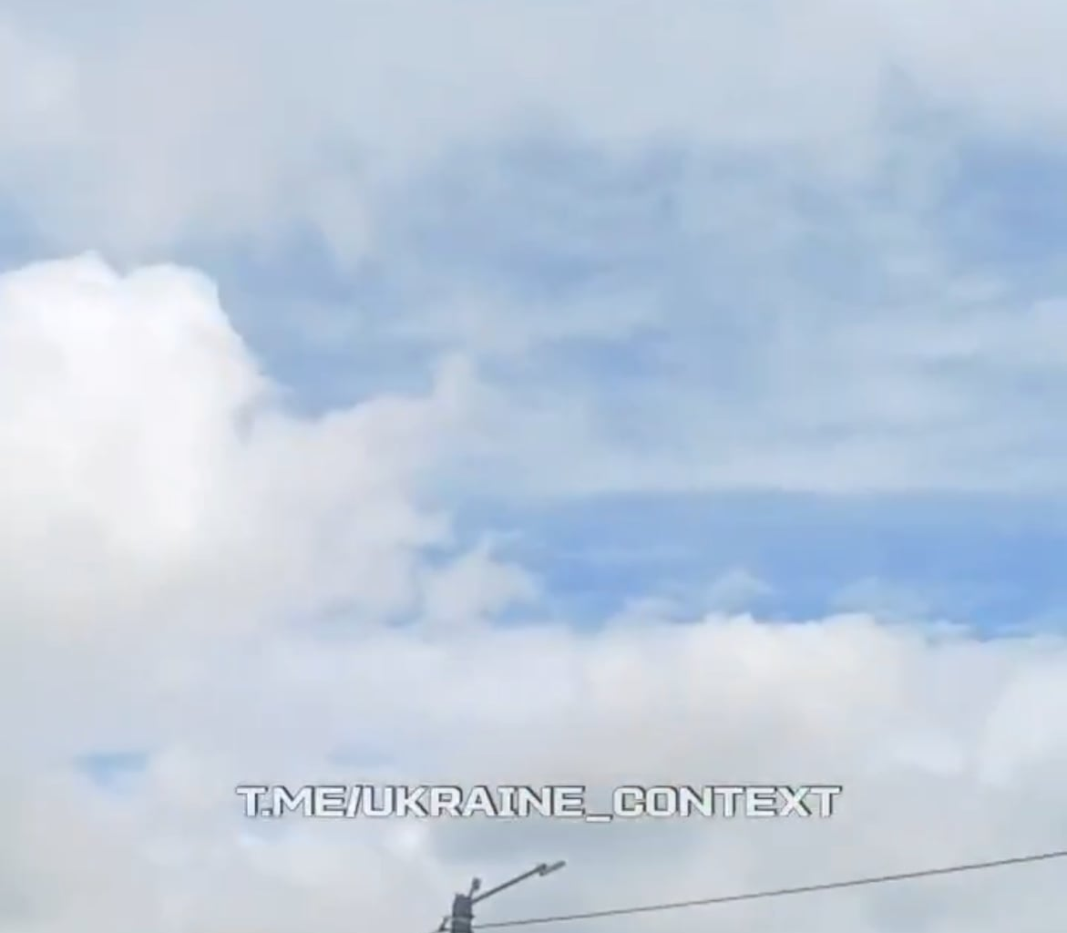 Ukrainian counterparts of the Shahed are currently flying towards Russian drone production and storage plants in the Republic of Tatarstan. 12.08.2025