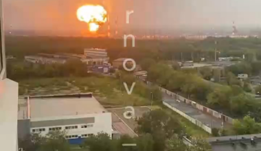 A mushroom cloud over the Novokuibyshevsk Oil Refinery