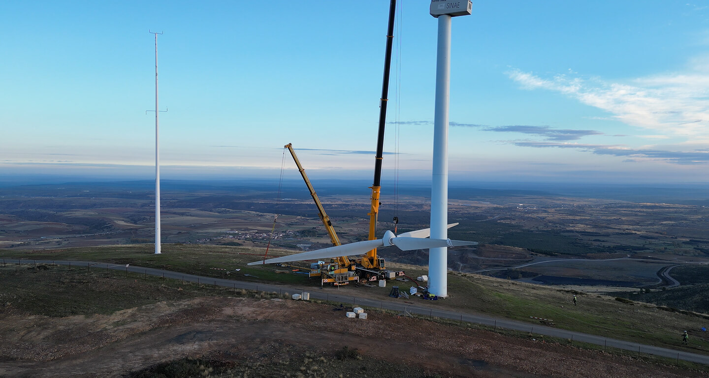 Endesa forma parte, junto a Holcim, de BLADES2BUILD, un consorcio internacional de 14 empresas creado para revalorizar los materiales de las aspas