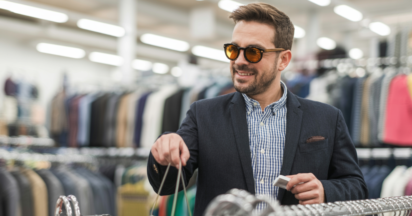 If your goal is to be financially free, you need to say goodbye to these 5 lower middle-class shopping behaviors