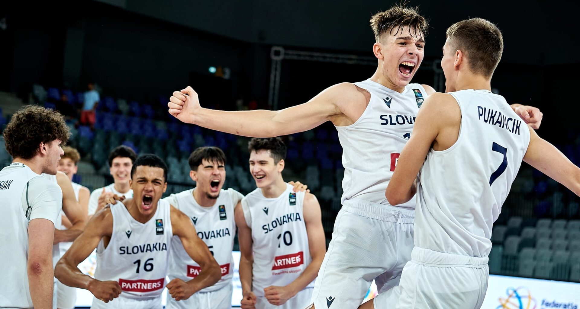 Slovakia win thriller to reach last four; Kullamae near triple-double saves Estonia | FIBA Basketball