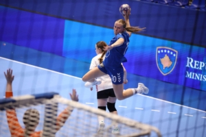 Nellie Lindström