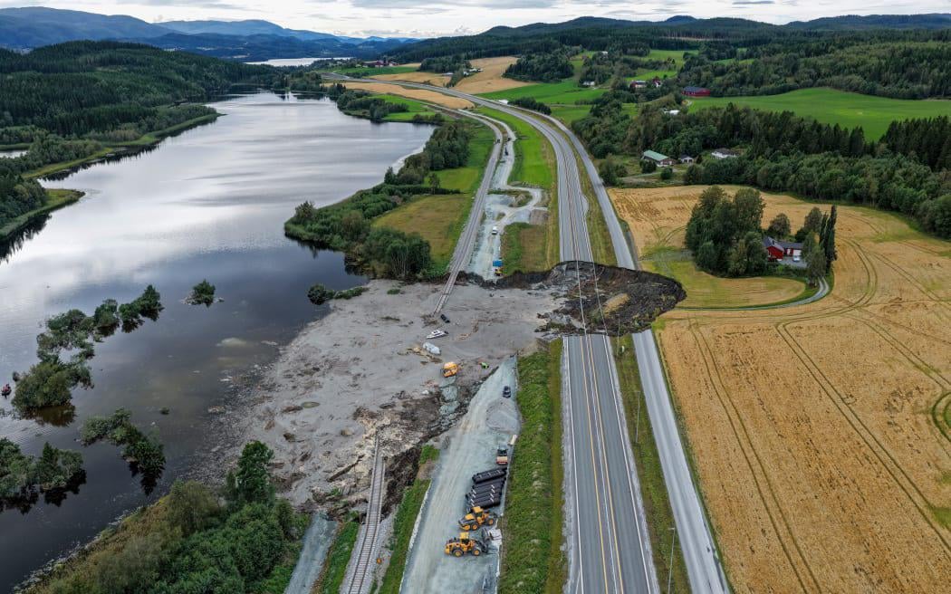 Sinkhole in Norway destroys part of the E6 motorway and railway