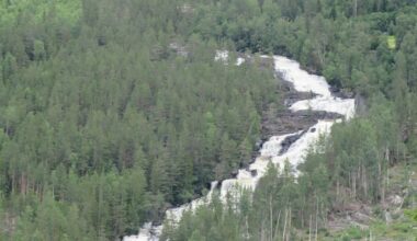 This was my favorite waterfall in Norway: the Lure in Austbygi valley, Tinn, Telemark. 2023
