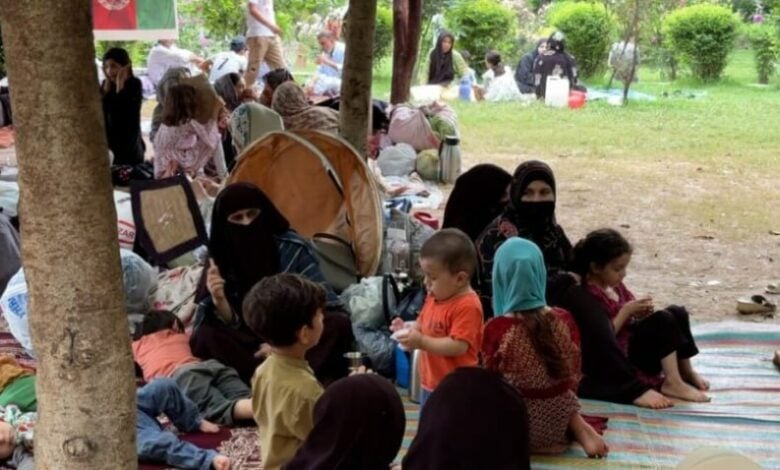 Afghan Refugees with Legal Papers Forced to Live in Islamabad Parks