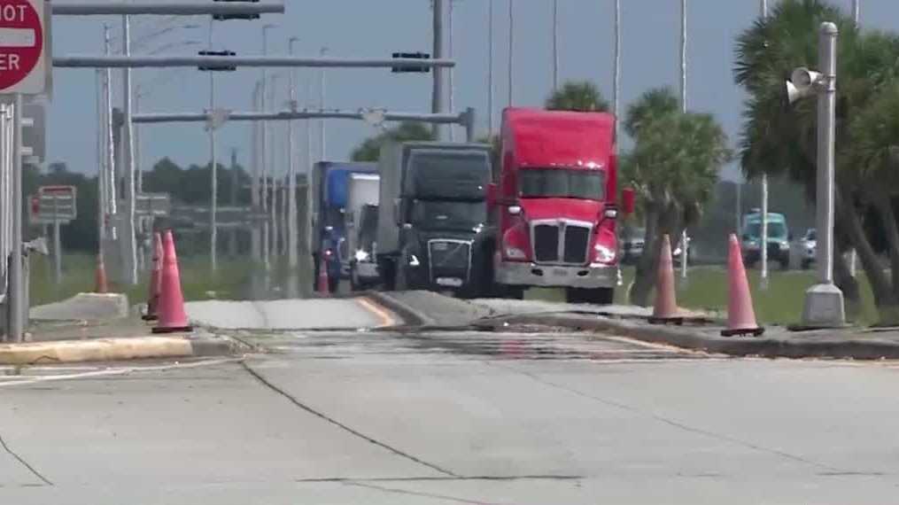 Florida cracks down on out-of-state immigrant truck drivers following deadly turnpike crash