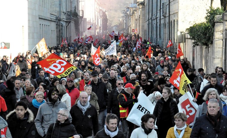 The French protest a proposed raise in the retirement age. Courtesy of Toufik-de-Planoise.