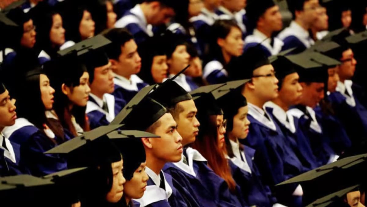 Long hunts, few replies: Singapore university graduates finding it tough in job market, CNA poll shows