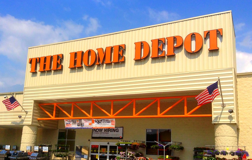 Federal Agents Accused of Violating Court Order in Westlake Immigration Raid