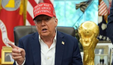 Trump responds to flattery from South Korea’s president in trade meeting at White House – Boston 25 News