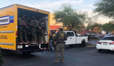 Pictured here are Border Patrol agents at a Home Depot by MacArthur Park in Los Angeles on Wednesday. (Photo courtesy of Unión del Barrio)