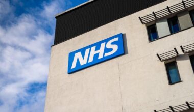 NHS nurses face 'abhorrent' levels of violence in A&E with guns pointed at them