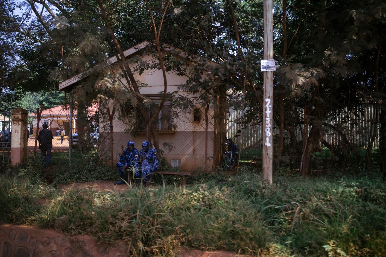 Refugees in Africa Fight Over Food as U.S. Aid Cuts Take Hold