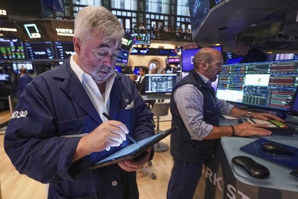 Wall Street quiet ahead of meeting between Trump and Pu...