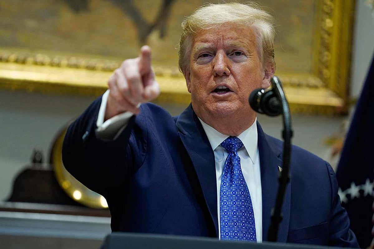 Trump Says He Prevented India-Pakistan Nuclear War After Jet Shootdowns