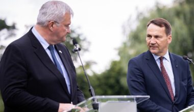 Sybiha and Sikorski holding talks in Poland