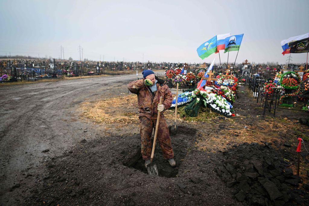 Over 121,000 Russian soldiers killed in Ukraine identified by media investigation