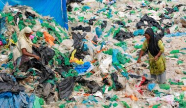Hope for global plastics treaty in Geneva to tackle pollution