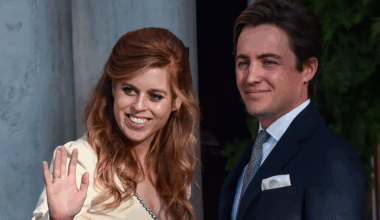 Princess Beatrice waves and has long red hair as she poses with husband Edoardo Mapelli Mozzi
