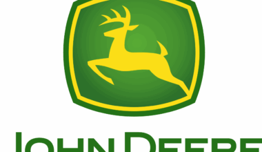 Deere feels impact of struggling ag economy