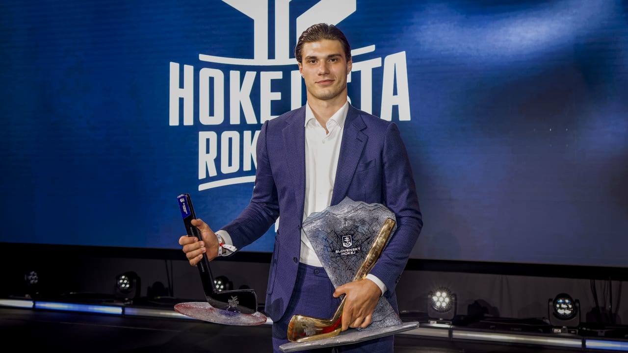 Slafkovsky named 2025 Slovak Player of the Year